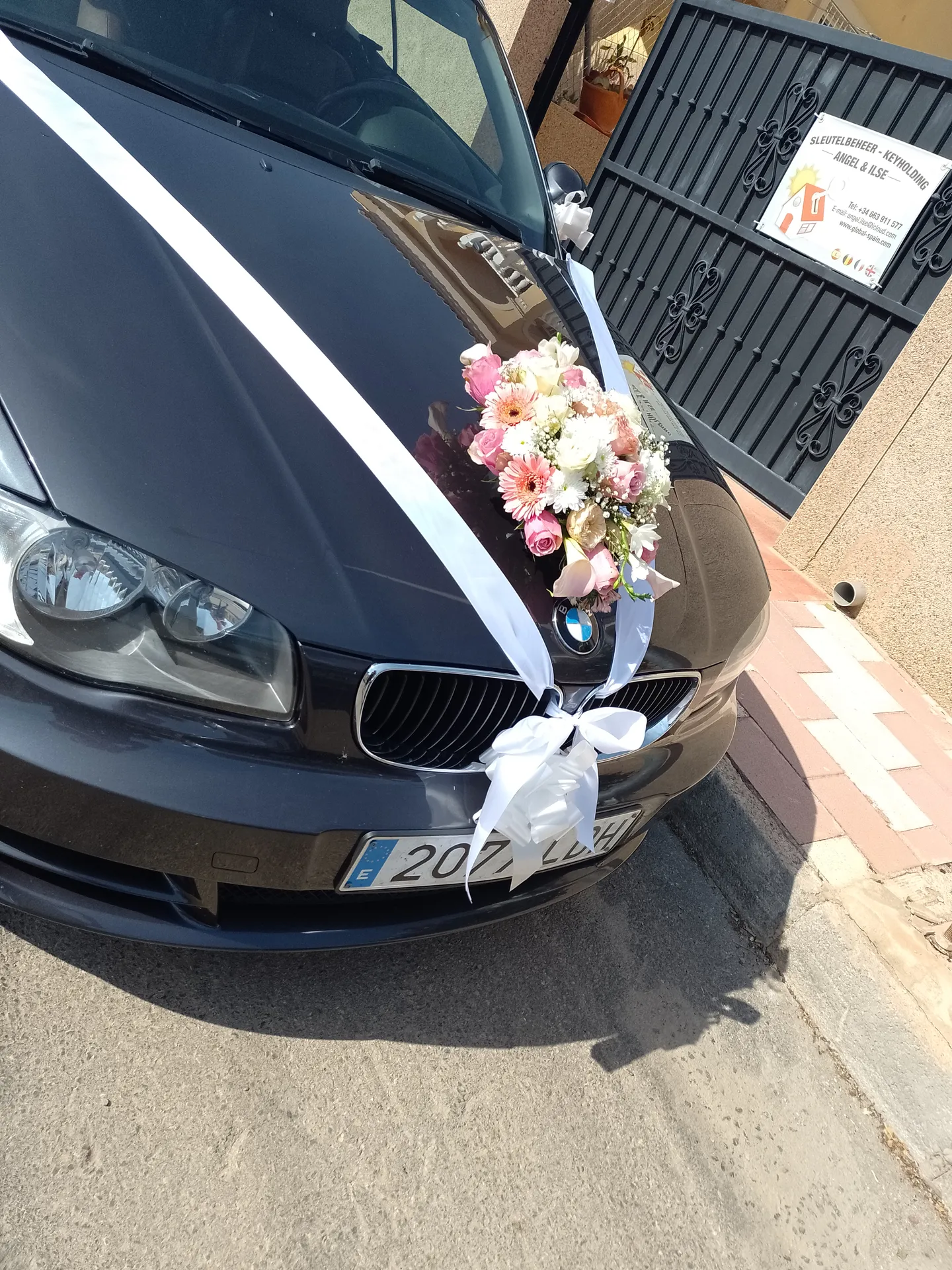 Wedding flowers by Blooming Marvellous
