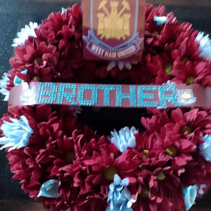 A bespoke sympathy tribute hand-made by Lorena in West Ham colours